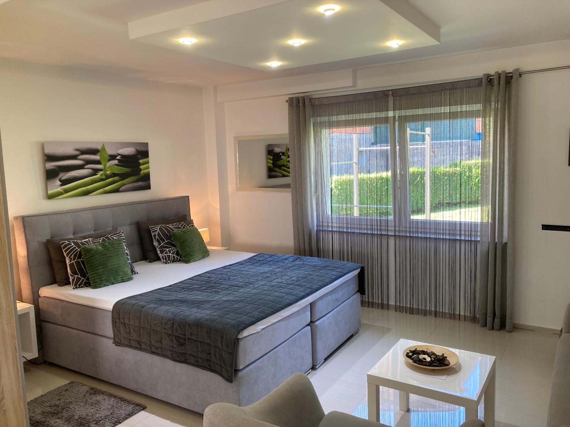 Apartman Sonas With Free Private Parking Karlovac Esterno foto