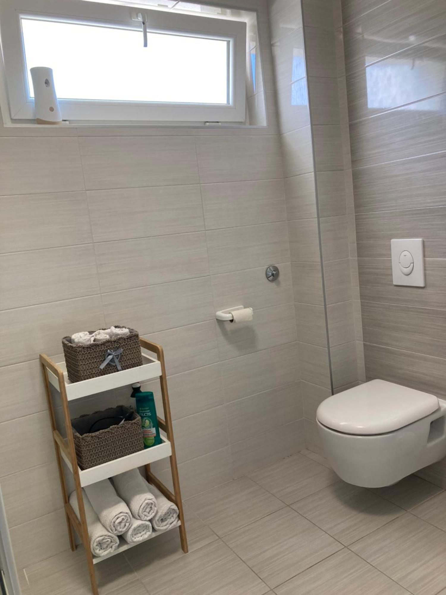 Apartman Sonas With Free Private Parking Karlovac Esterno foto